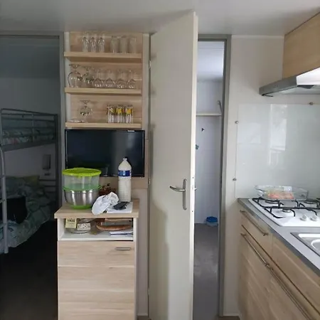 Mobil-home Emplacement 3 אתר קמפינג