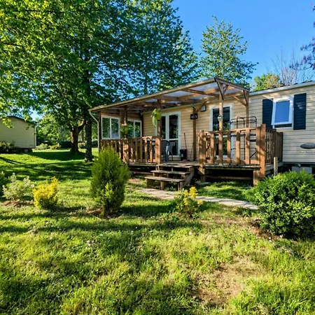 אתר קמפינג Mobil-home Emplacement 3 Le Chesne (Ardennes)